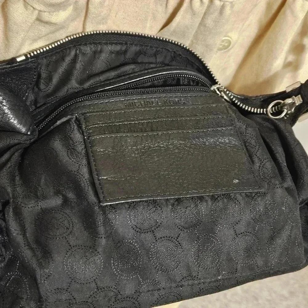 Michael Kors small Black Cross-Body Bag - Picture 5 of 12